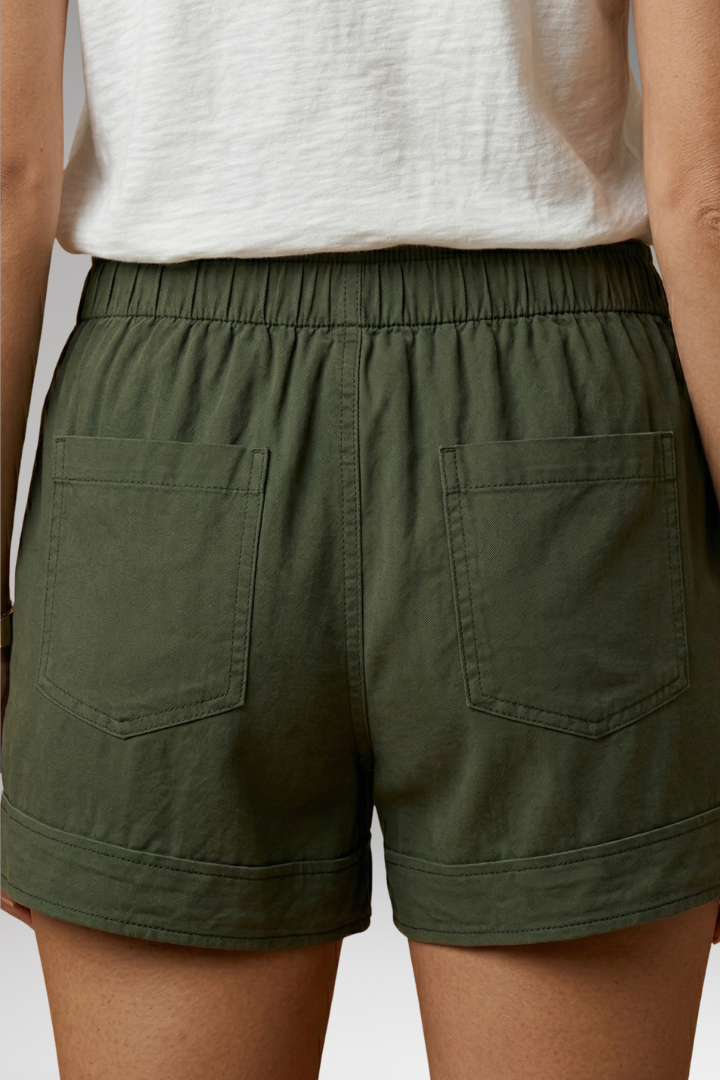 Women's Relaxed Drawstring Shorts with Adjustable Waist and Soft Fabric