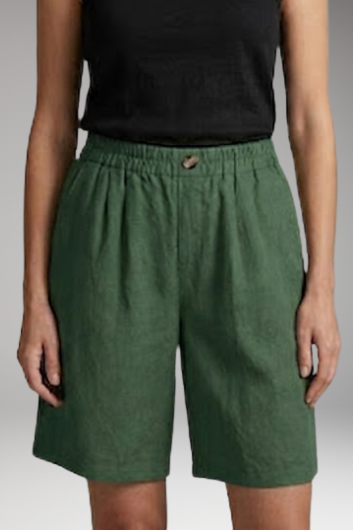Women's Shorts with Elastic Waist and Side Pockets