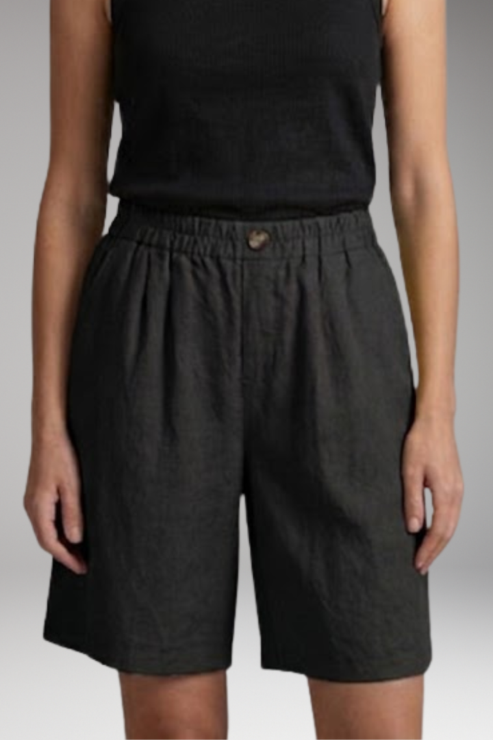 Women's Shorts with Elastic Waist and Side Pockets