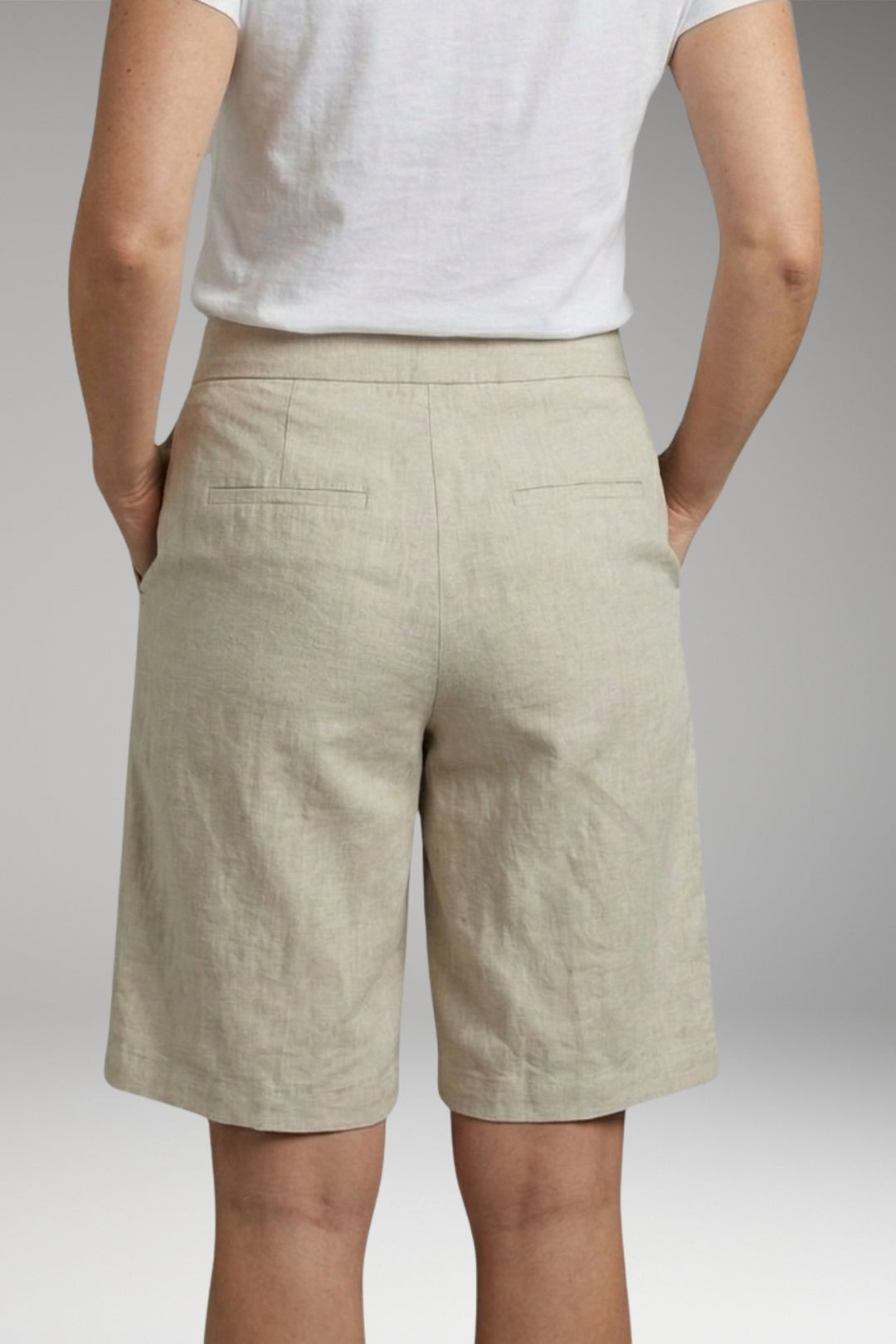 Women's Shorts with Elastic Waist and Side Pockets