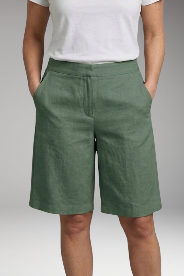 Women's Shorts with Elastic Waist and Side Pockets