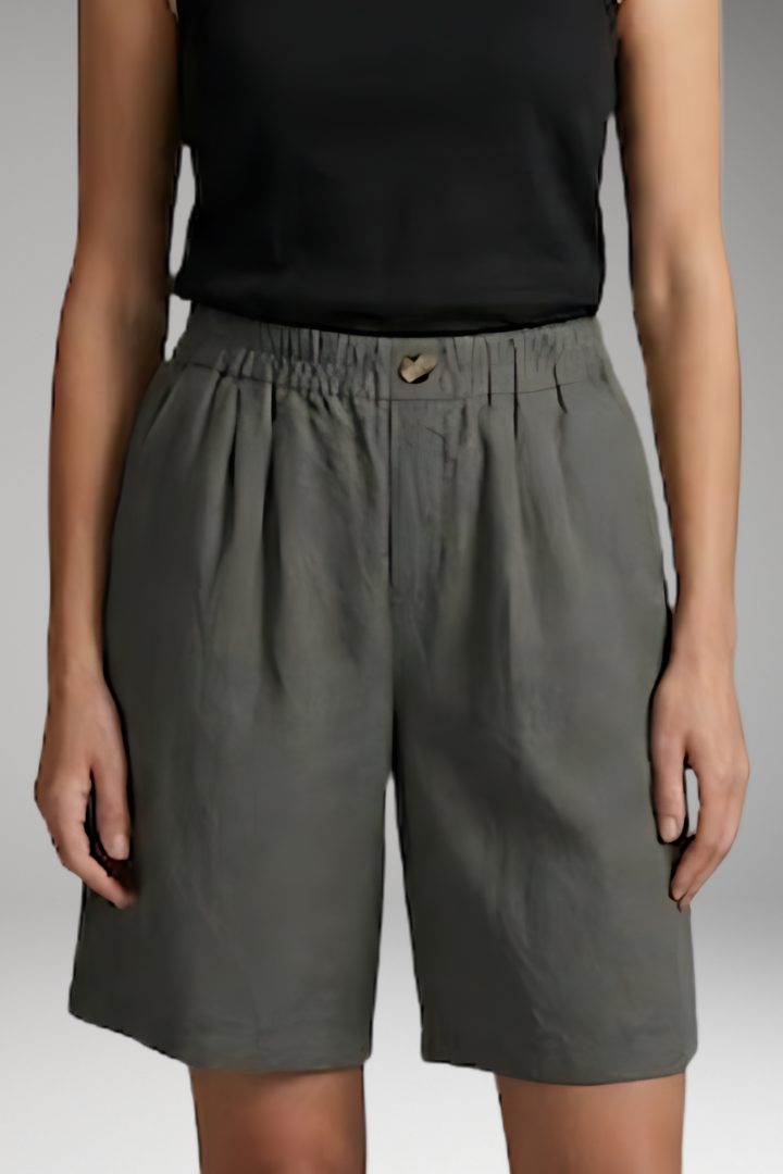Women's Shorts with Elastic Waist and Side Pockets