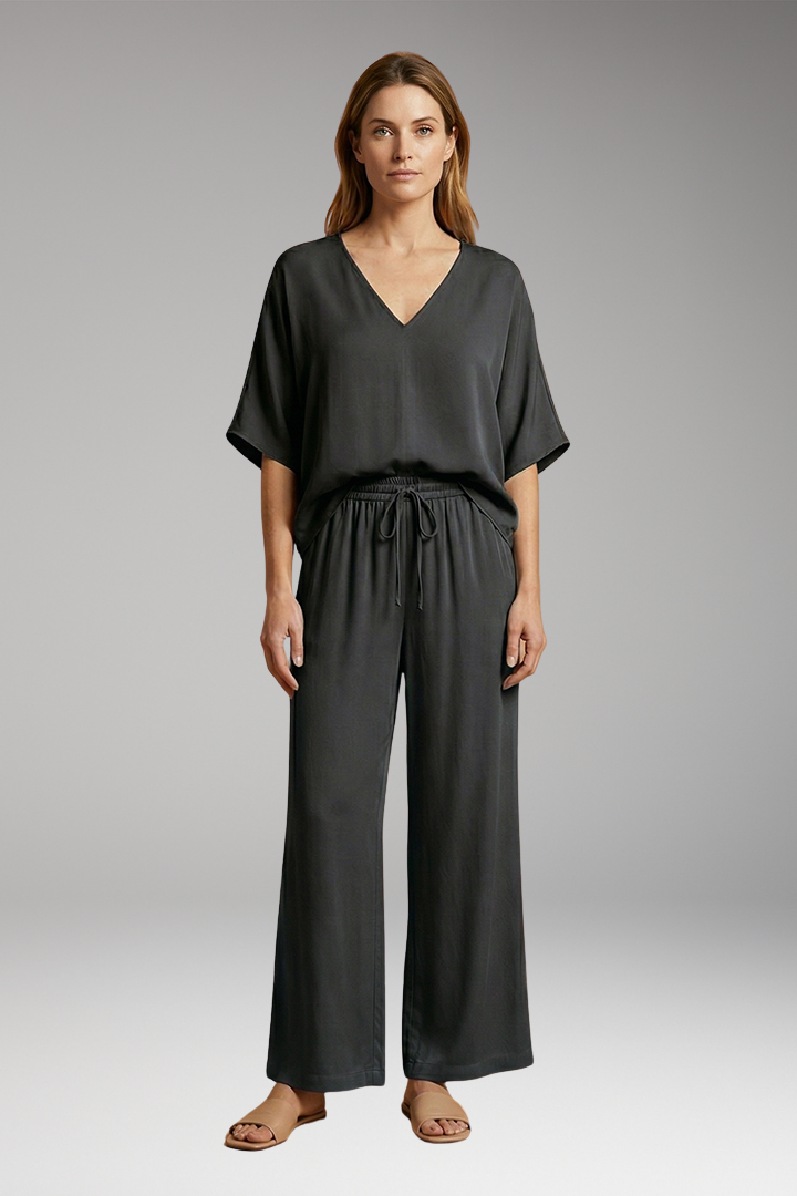 Women's Summer Two-Piece Set with V-Neck and Wide-Leg Pants
