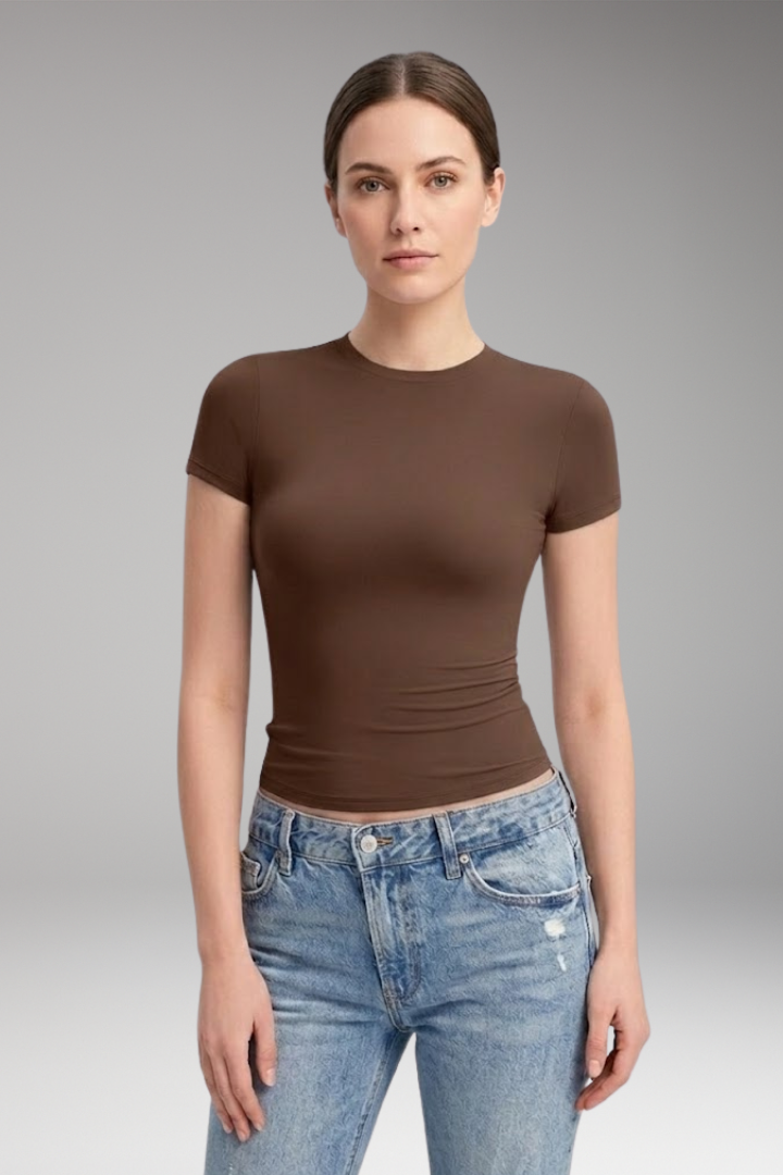 Women's T'Shirt with Round Neck and Fitted Cut
