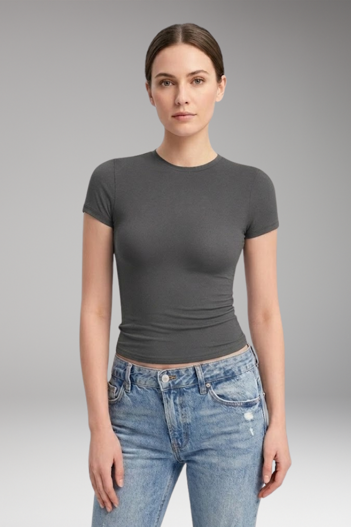 Women's T'Shirt with Round Neck and Fitted Cut