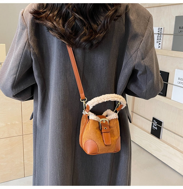 Small fluffy bucket crossbody bag