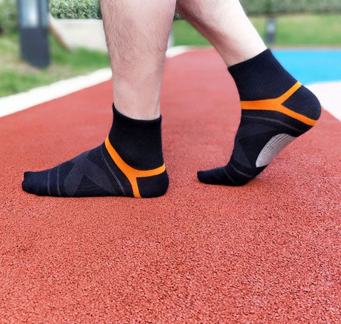 Men's Safety Shoes with Steel Toe and Puncture Resistant Sole
