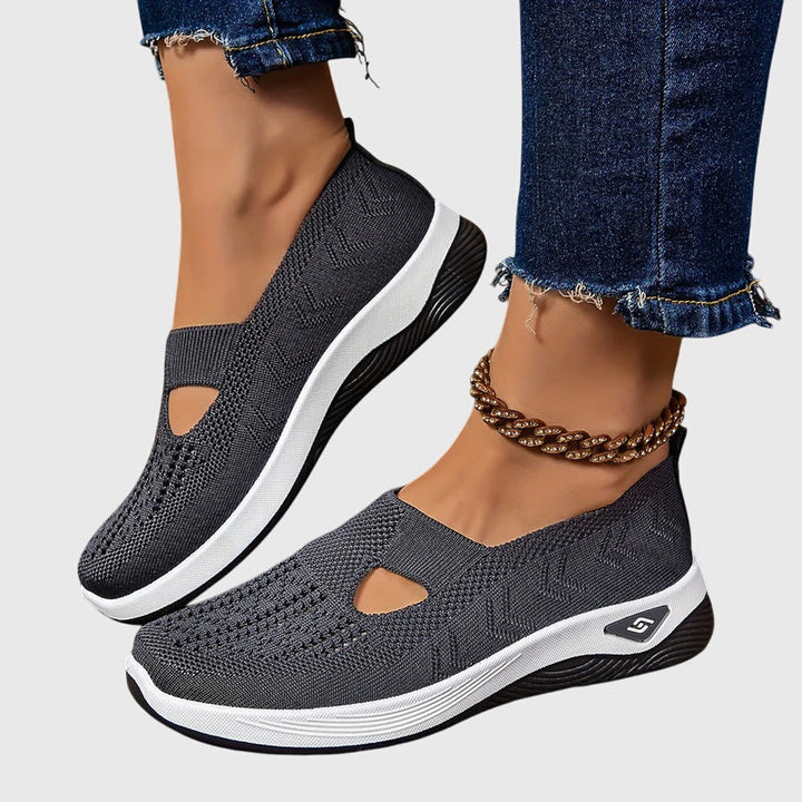 Women's Comfortable Shoes with Postural Support and Bunion Alignment